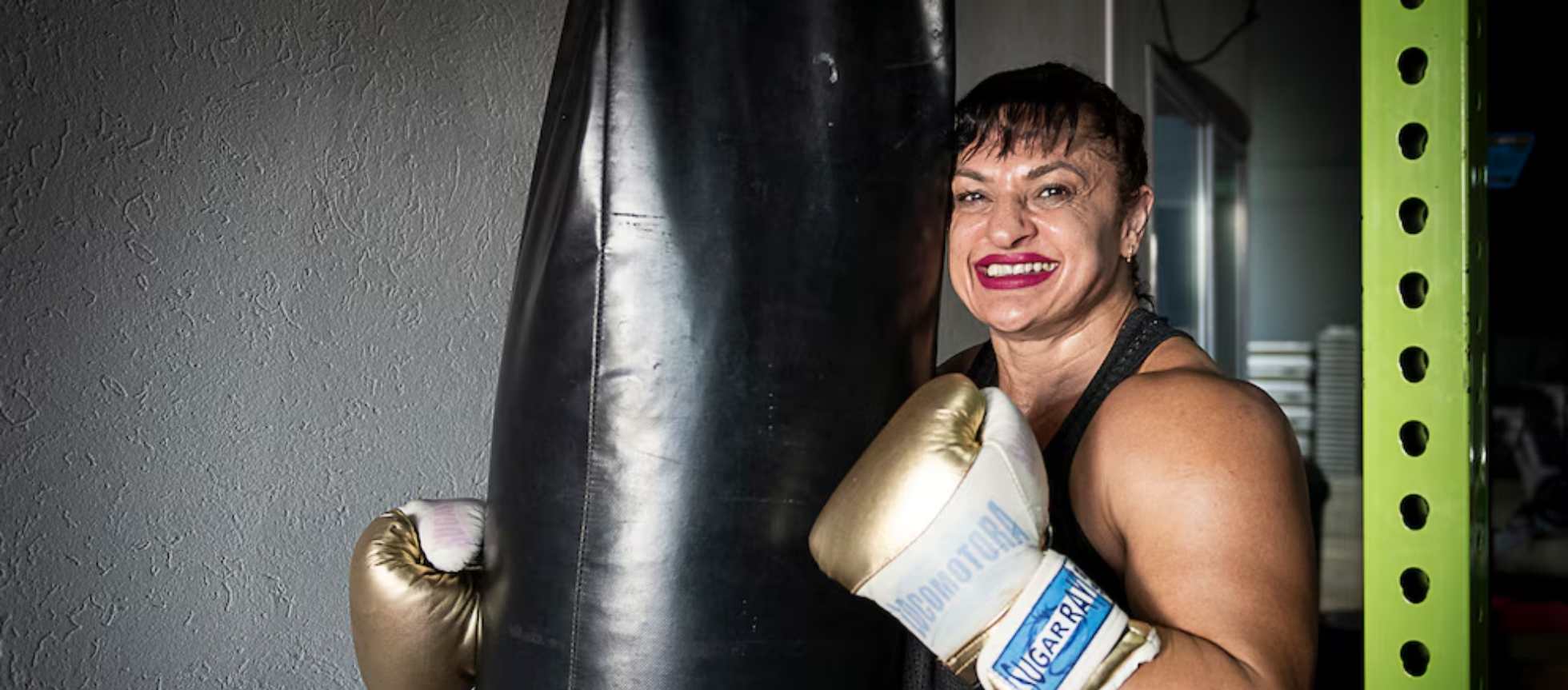 Former Boxing world champion who broke record with six titles dies aged 47