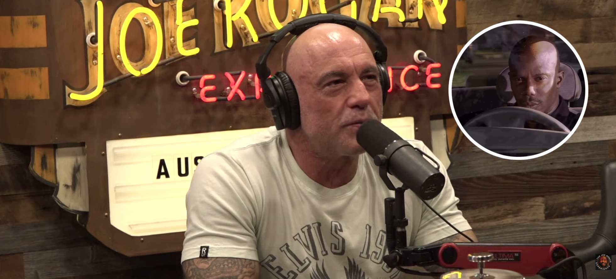 Rogan worked as a private investigator's assistant in his early twenties